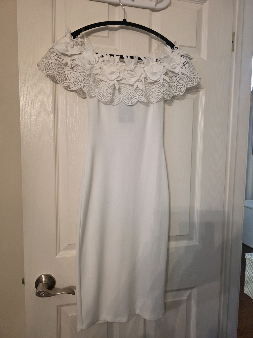 Fashion Nova White Off-Shoulder Dress with Floral Applique